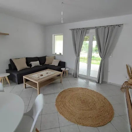 Elia Small Paradise *