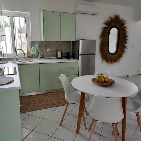 Elia Small Paradise Vakantiehuis